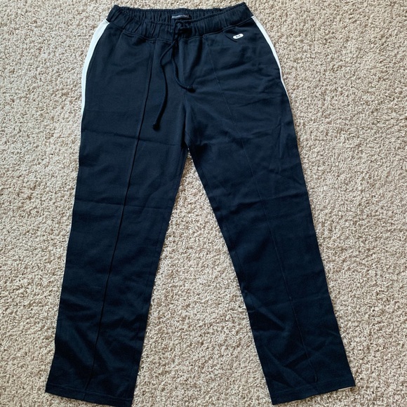 NWT Abercrombie and Fitch track pant - Picture 2 of 4